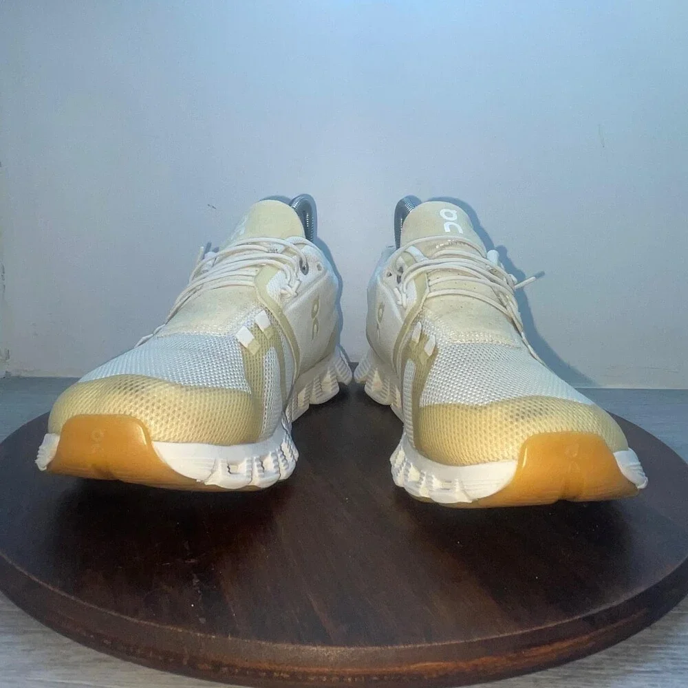 On Cloud 5 Swiss Women’s 9 Undyed White Yellow Sneakers Running Shoes 88.98532